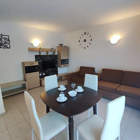 Polo - Cacao Apartment *